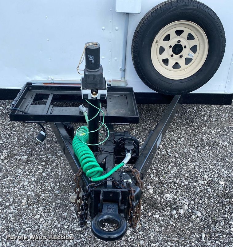 image for item KB9461 1994 Wells Cargo  enclosed cargo trailer