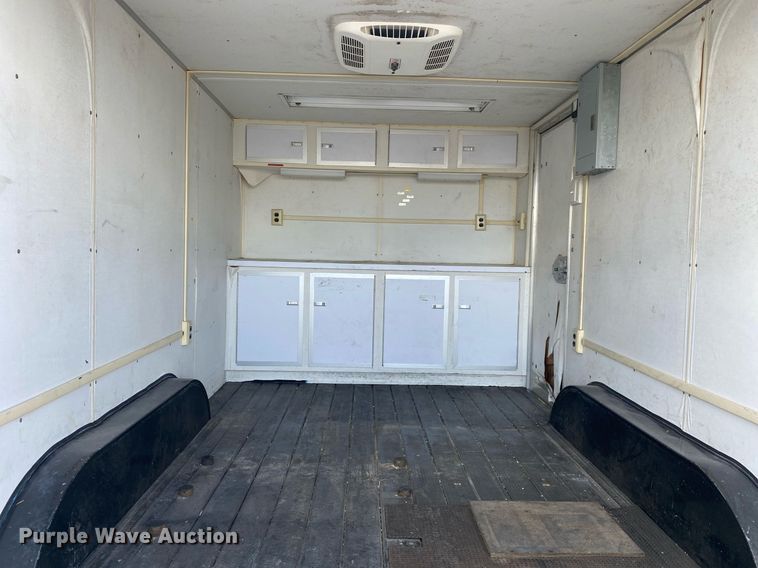image for item KB9461 1994 Wells Cargo  enclosed cargo trailer