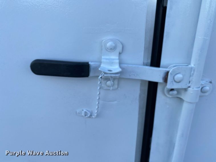 image for item KB9461 1994 Wells Cargo  enclosed cargo trailer