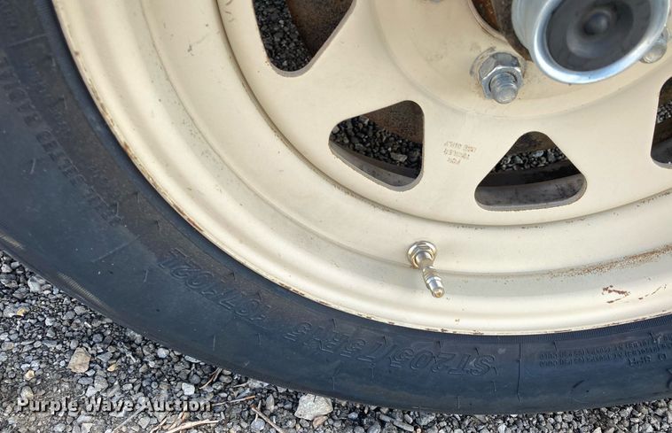 image for item KB9461 1994 Wells Cargo  enclosed cargo trailer