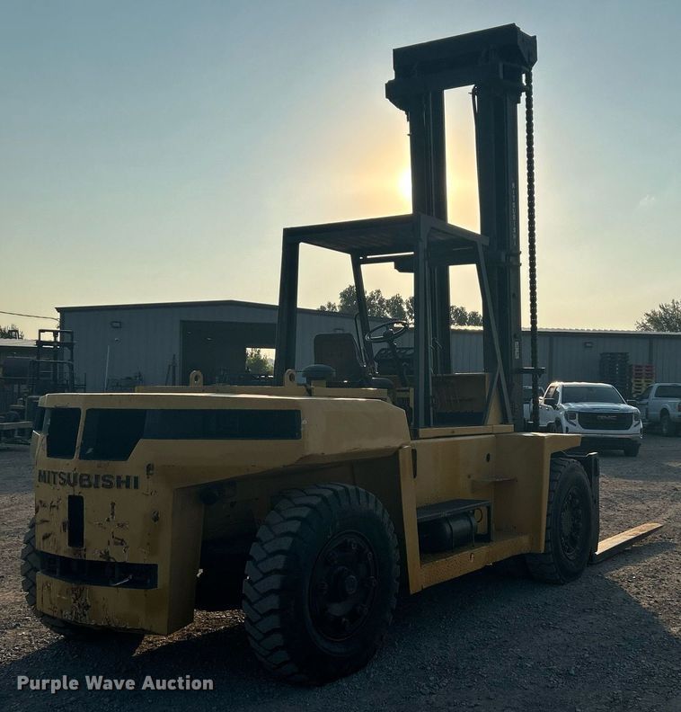 image for item KH9467 Mitsubishi FD150A  forklift