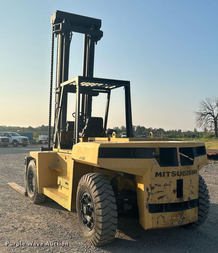 image for item KH9467 Mitsubishi FD150A  forklift