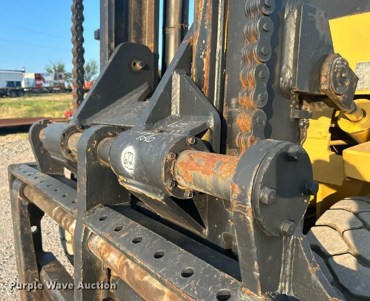 image for item KH9467 Mitsubishi FD150A  forklift