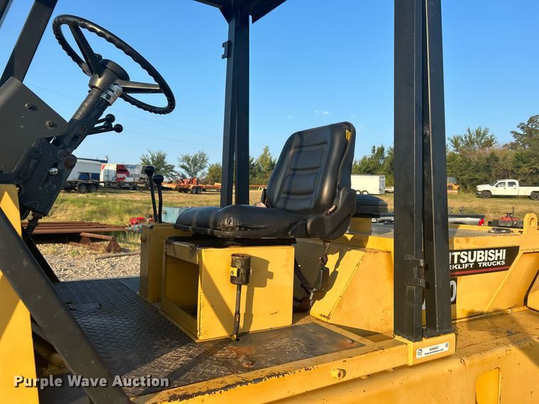 image for item KH9467 Mitsubishi FD150A  forklift