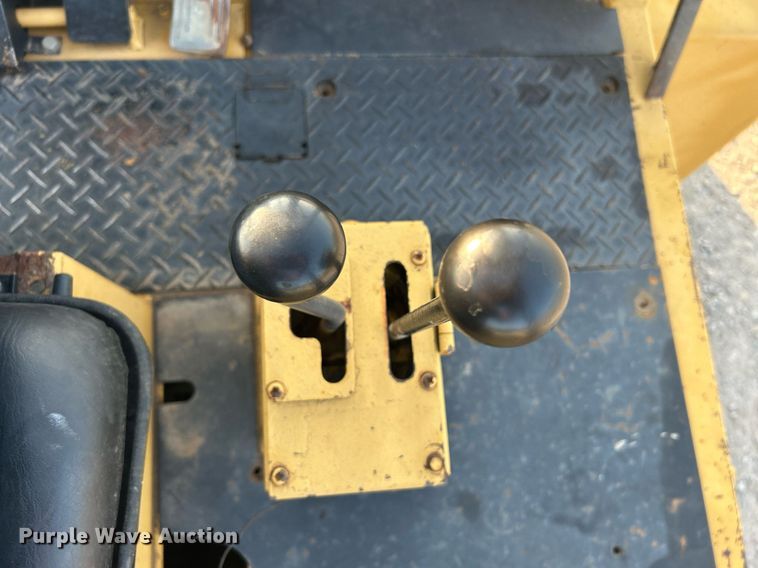 image for item KH9467 Mitsubishi FD150A  forklift