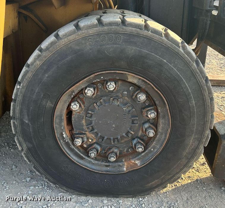 image for item KH9467 Mitsubishi FD150A  forklift