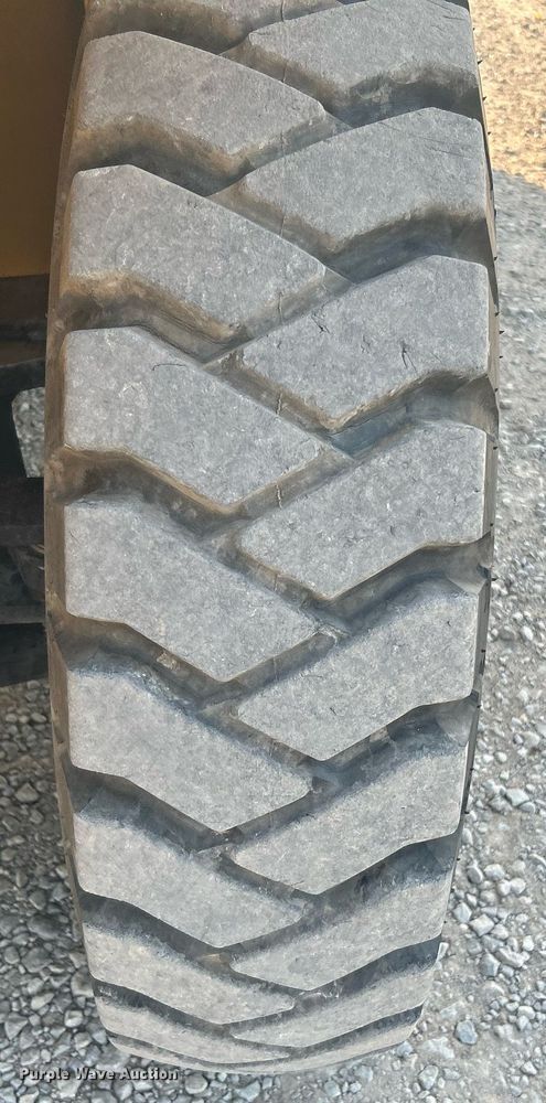 image for item KH9467 Mitsubishi FD150A  forklift