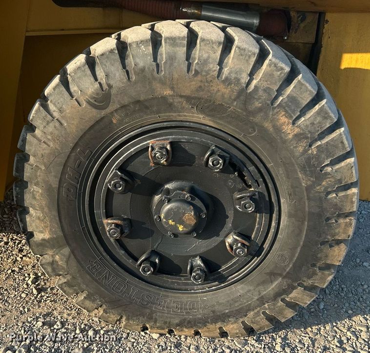 image for item KH9467 Mitsubishi FD150A  forklift