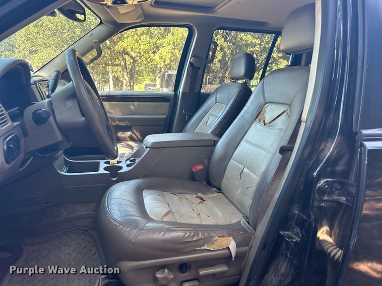 image for item KH9471 2003 Ford Explorer SUV