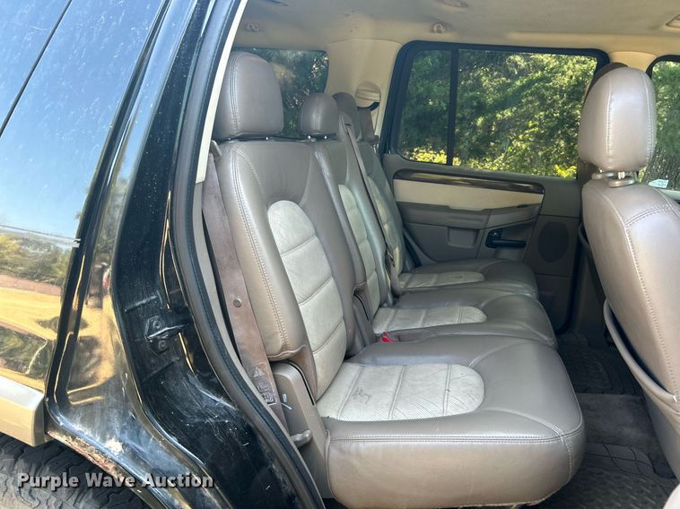 image for item KH9471 2003 Ford Explorer SUV