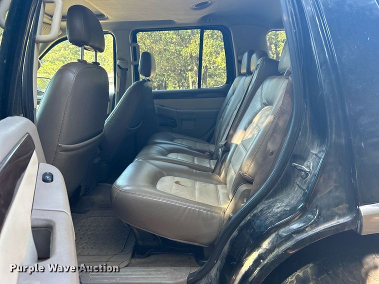 image for item KH9471 2003 Ford Explorer SUV
