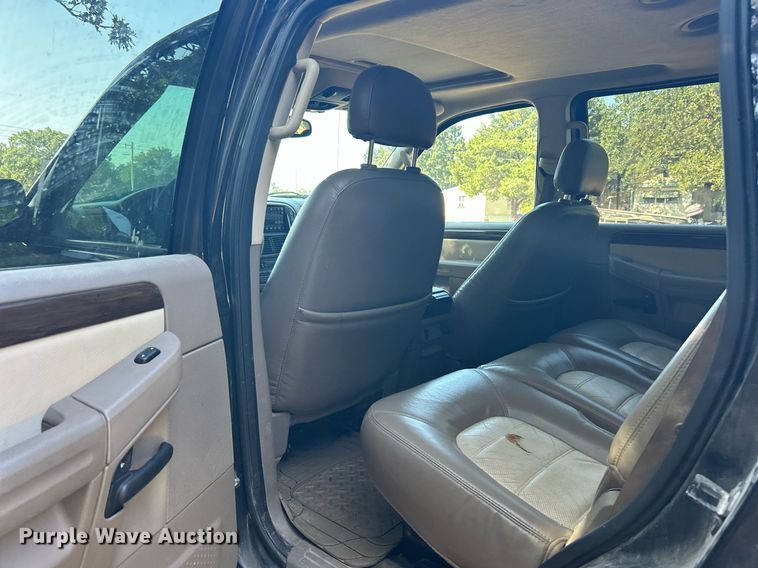 image for item KH9471 2003 Ford Explorer SUV