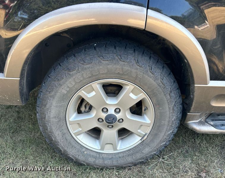 image for item KH9471 2003 Ford Explorer SUV