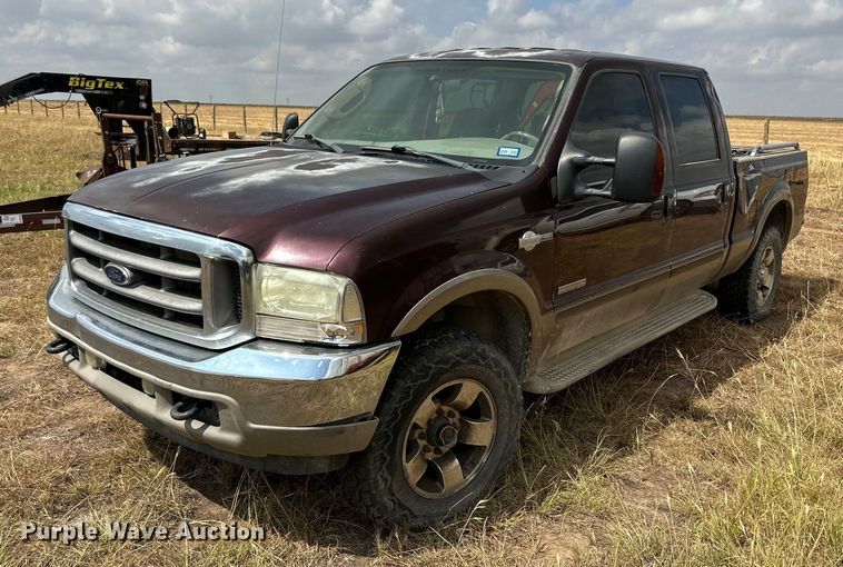 image for item KM9800 2004 Ford  F250 Super Duty Lariat King Ranch Crew Cab pickup truck