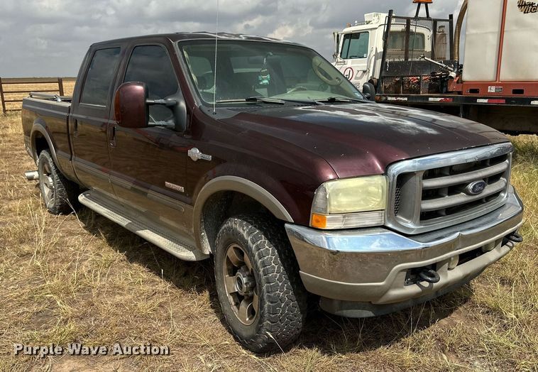 image for item KM9800 2004 Ford  F250 Super Duty Lariat King Ranch Crew Cab pickup truck