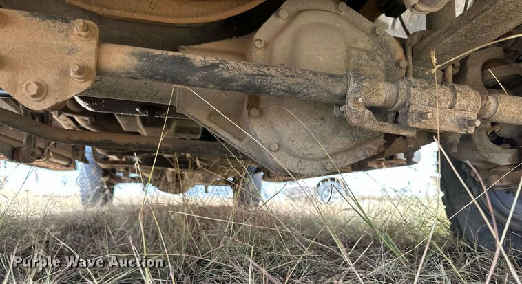 image for item KM9800 2004 Ford  F250 Super Duty Lariat King Ranch Crew Cab pickup truck