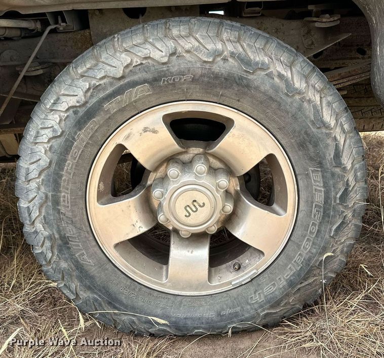 image for item KM9800 2004 Ford  F250 Super Duty Lariat King Ranch Crew Cab pickup truck