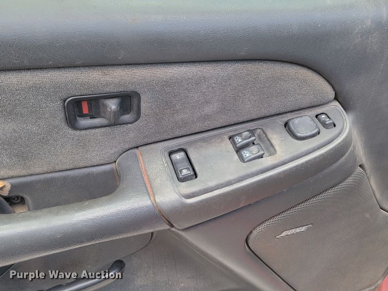 image for item KS9257 2003 Chevrolet Silverado 2500HD  Ext. Cab pickup truck