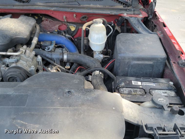 image for item KS9257 2003 Chevrolet Silverado 2500HD  Ext. Cab pickup truck