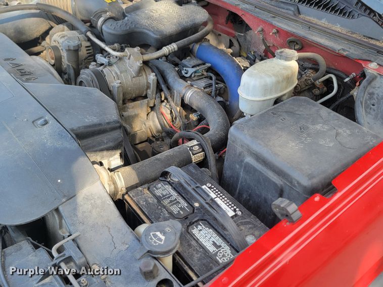 image for item KS9257 2003 Chevrolet Silverado 2500HD  Ext. Cab pickup truck