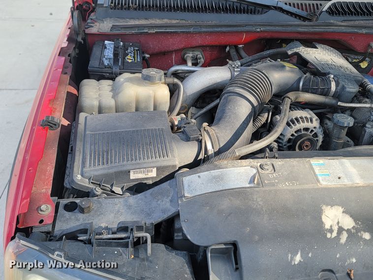 image for item KS9257 2003 Chevrolet Silverado 2500HD  Ext. Cab pickup truck