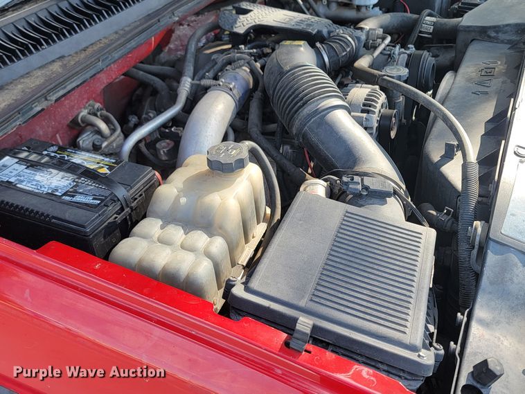 image for item KS9257 2003 Chevrolet Silverado 2500HD  Ext. Cab pickup truck