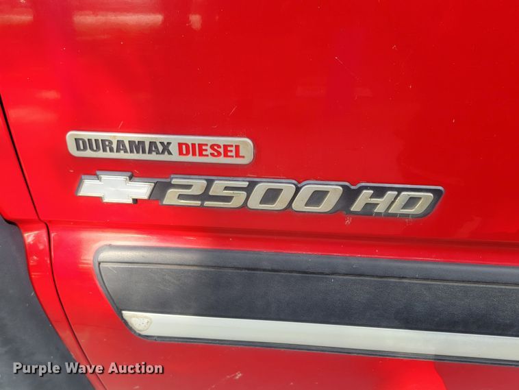 image for item KS9257 2003 Chevrolet Silverado 2500HD  Ext. Cab pickup truck