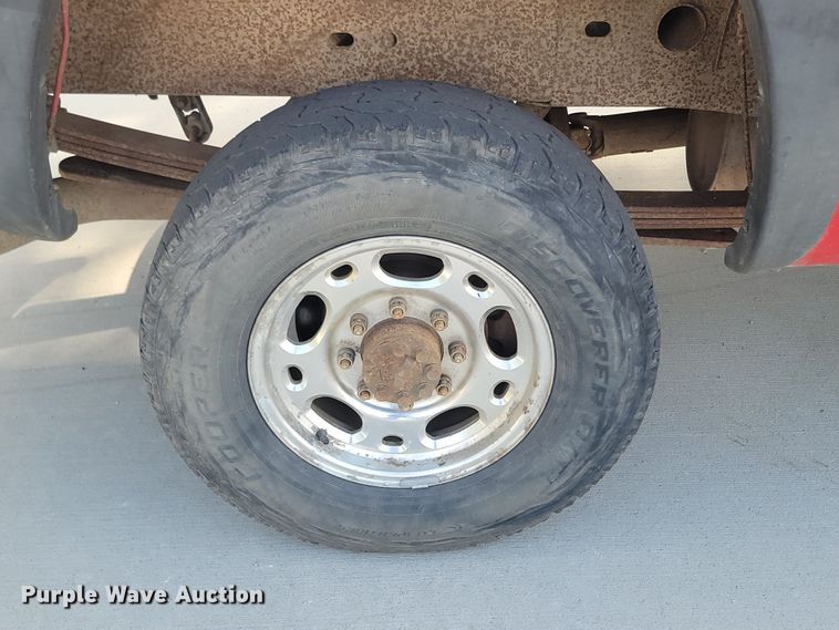 image for item KS9257 2003 Chevrolet Silverado 2500HD  Ext. Cab pickup truck