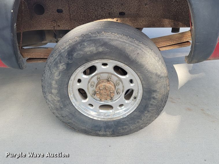 image for item KS9257 2003 Chevrolet Silverado 2500HD  Ext. Cab pickup truck