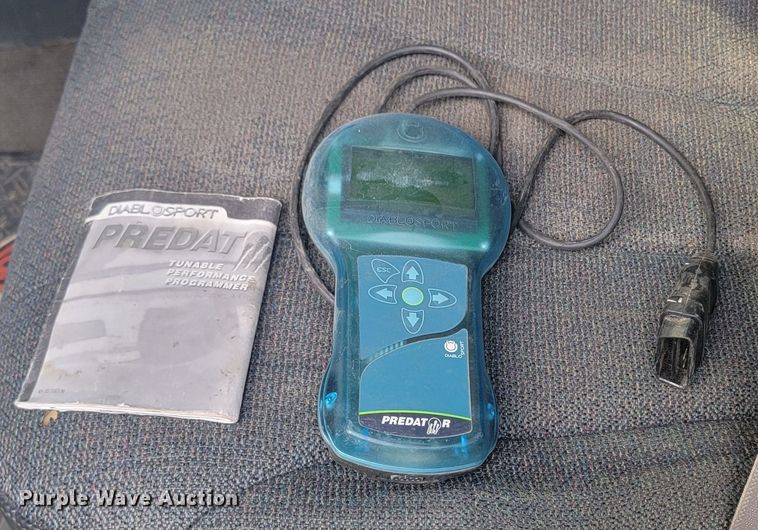 image for item KS9257 2003 Chevrolet Silverado 2500HD  Ext. Cab pickup truck