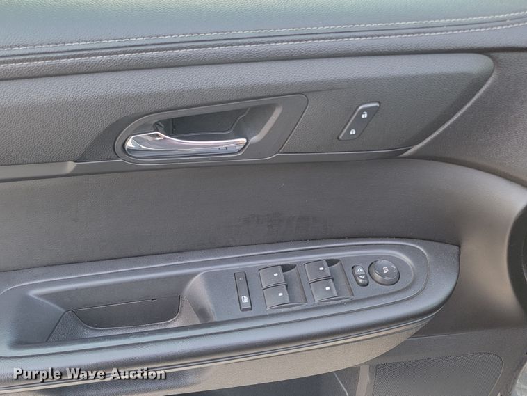 image for item KS9258 2013 Chevrolet Traverse LT  SUV