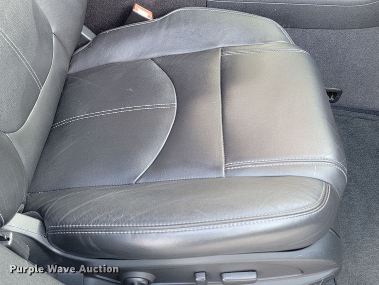 image for item KS9258 2013 Chevrolet Traverse LT  SUV