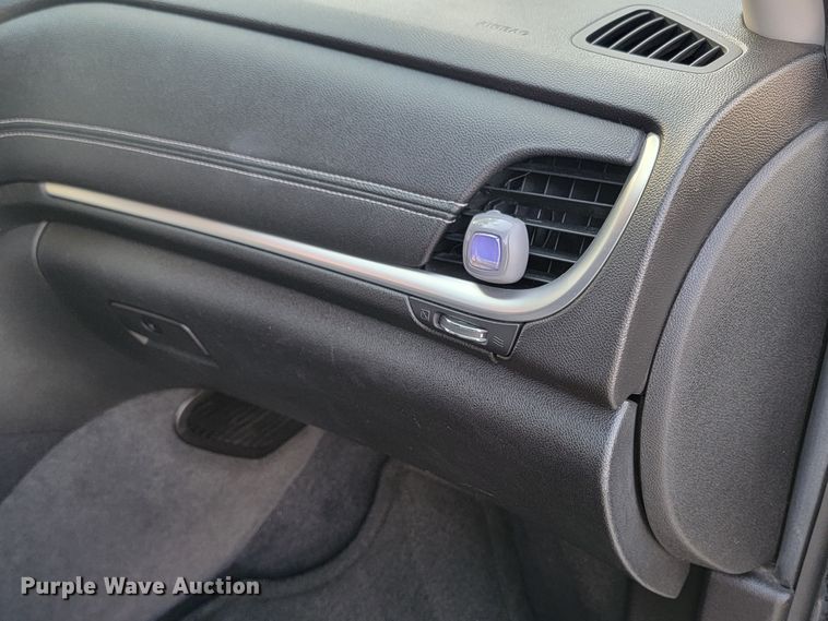 image for item KS9258 2013 Chevrolet Traverse LT  SUV