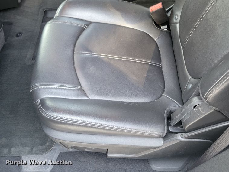 image for item KS9258 2013 Chevrolet Traverse LT  SUV