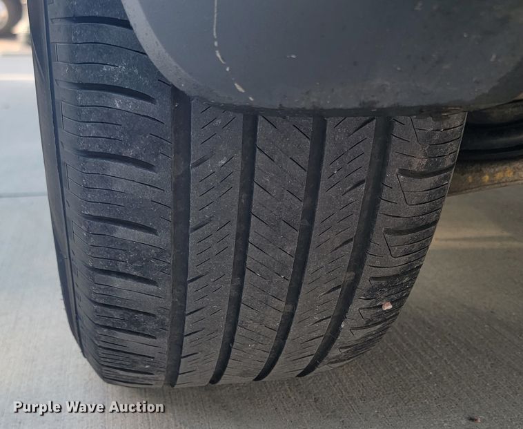 image for item KS9258 2013 Chevrolet Traverse LT  SUV