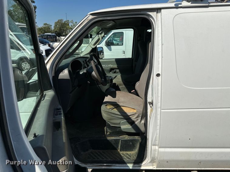 image for item KT9358 2007 Ford E250  van