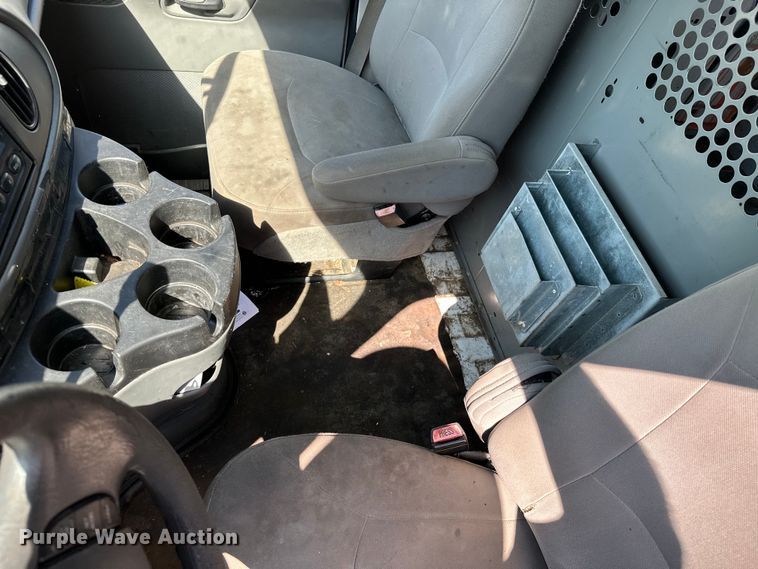 image for item KT9358 2007 Ford E250  van