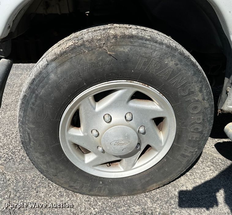 image for item KT9358 2007 Ford E250  van