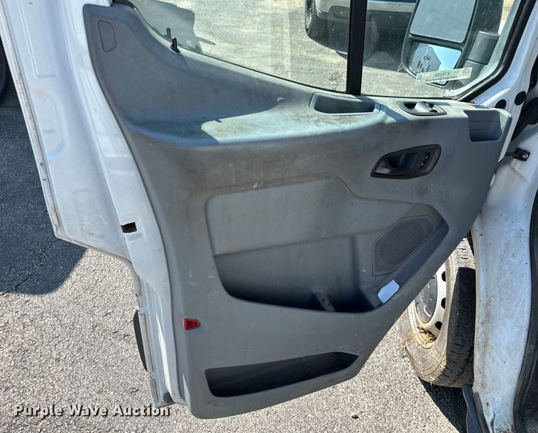 image for item KT9359 2015 Ford Transit 150  van