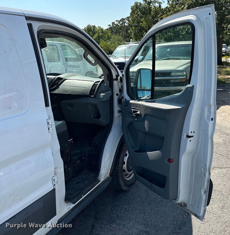 image for item KT9359 2015 Ford Transit 150  van