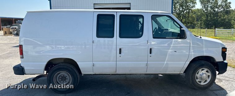 image for item KT9360 2009 Ford E350 Super Duty  van