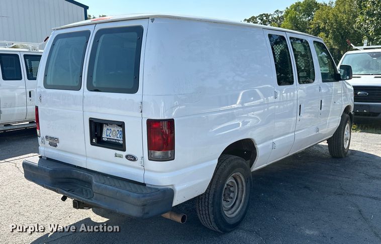image for item KT9360 2009 Ford E350 Super Duty  van