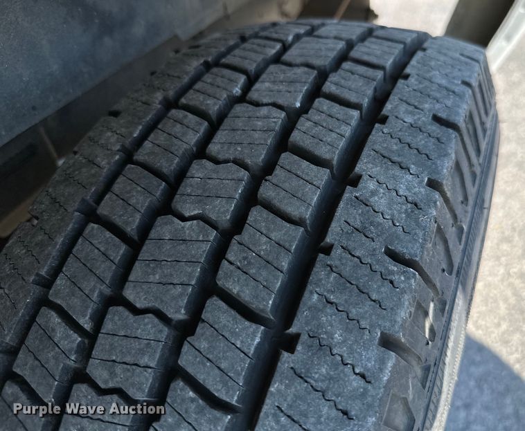 image for item KT9360 2009 Ford E350 Super Duty  van