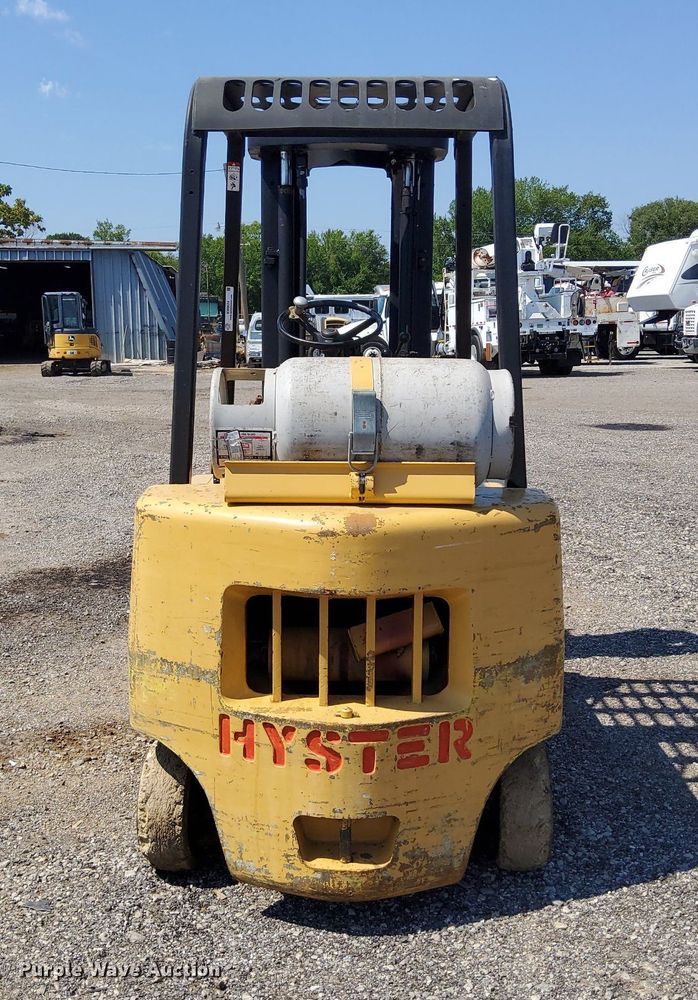 image for item KW9024 Hyster S40XL  forklift