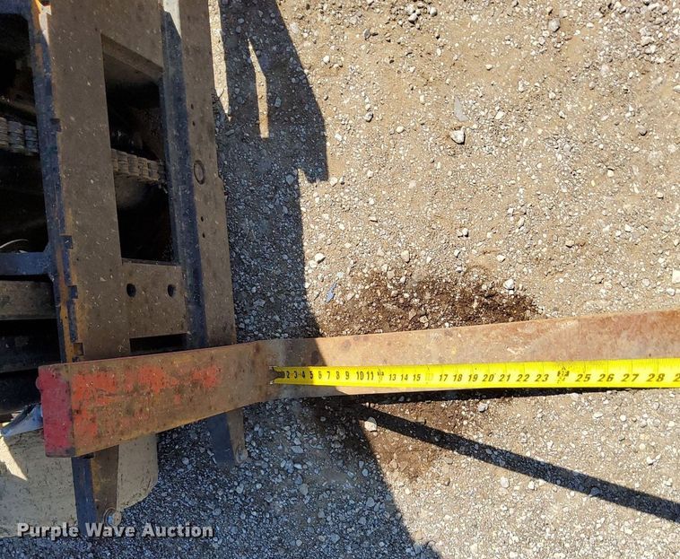 image for item KW9024 Hyster S40XL  forklift