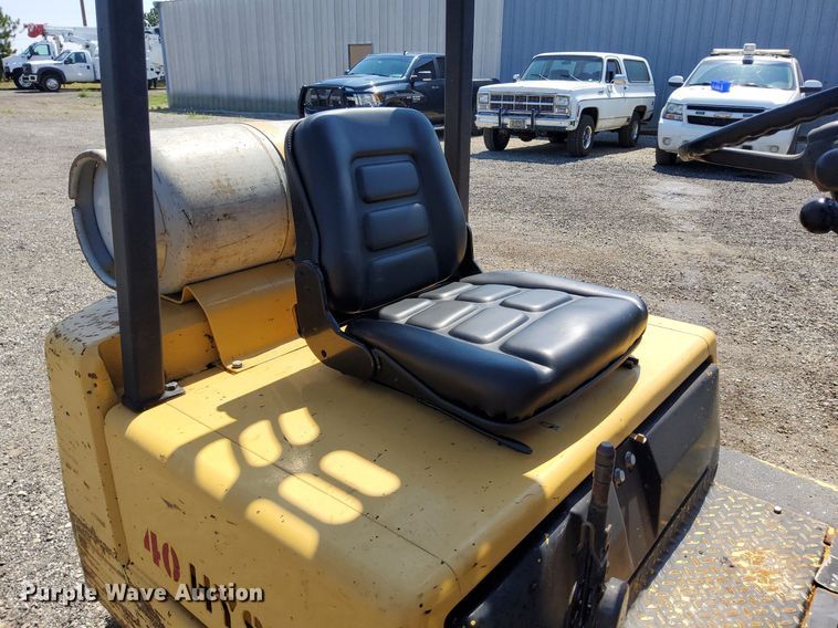 image for item KW9024 Hyster S40XL  forklift