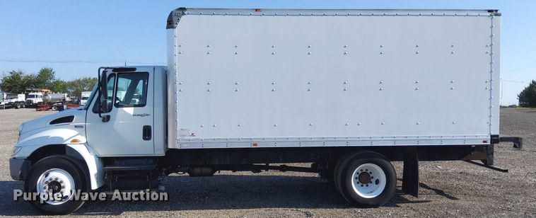 image for item KW9030 2014 International 4300 SBA  box truck