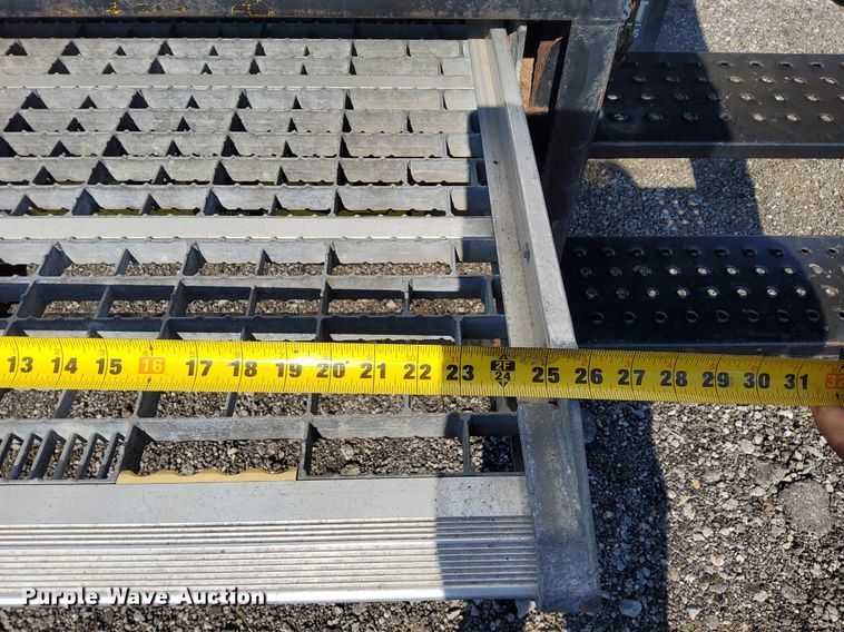 image for item KW9030 2014 International 4300 SBA  box truck