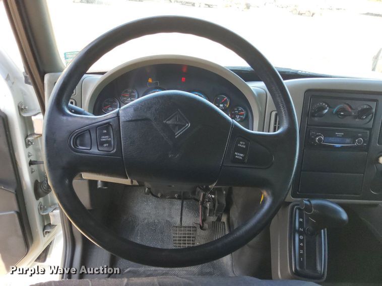 image for item KW9030 2014 International 4300 SBA  box truck