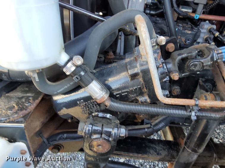 image for item KW9030 2014 International 4300 SBA  box truck